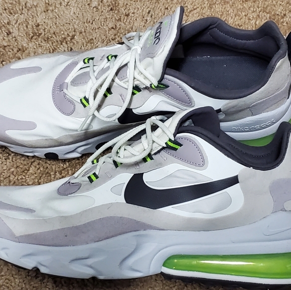 Nikes - Picture 2 of 3